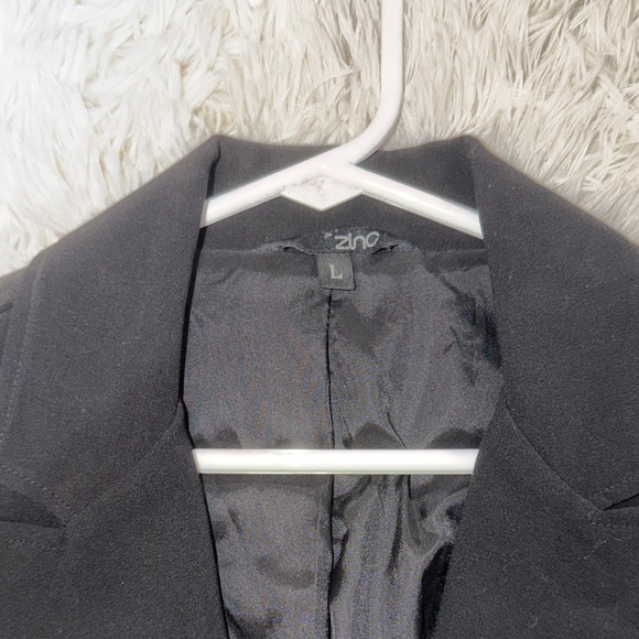 Zinc Classic Black Women's Blazer - Picture 3 of 3